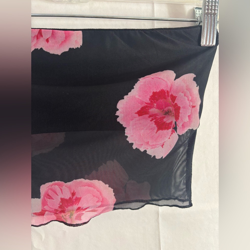 Black+Pink Floral Mesh Tube Top XXS - Picture 5 of 9